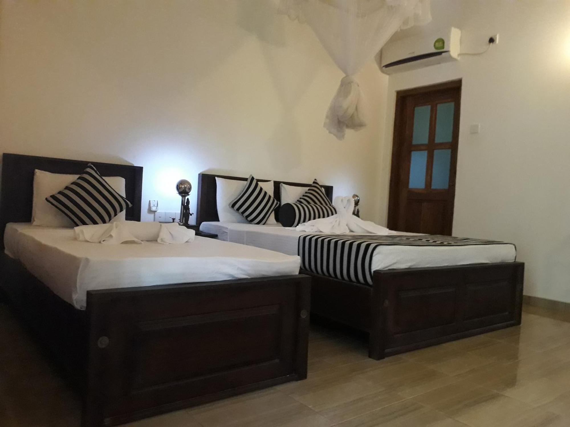Isanka Lion Lodge Sigiriya Exterior photo